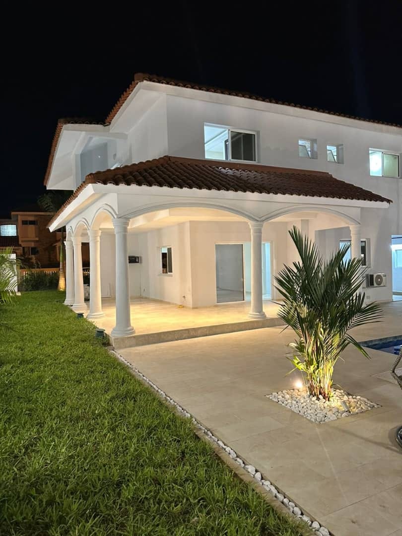 VILLA DUPLEX DE 07 PIECES EN VENTE